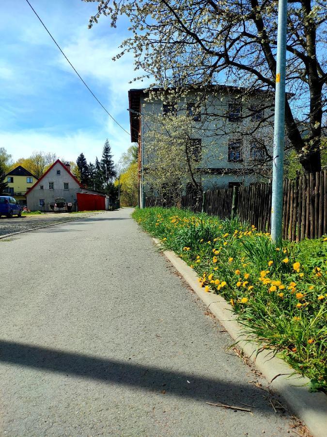 Apartament Z Historia Jelenia Góra Extérieur photo