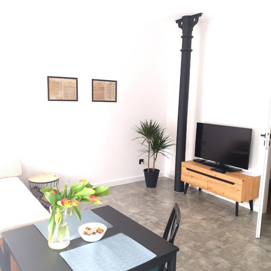 Apartament Z Historia Jelenia Góra Extérieur photo